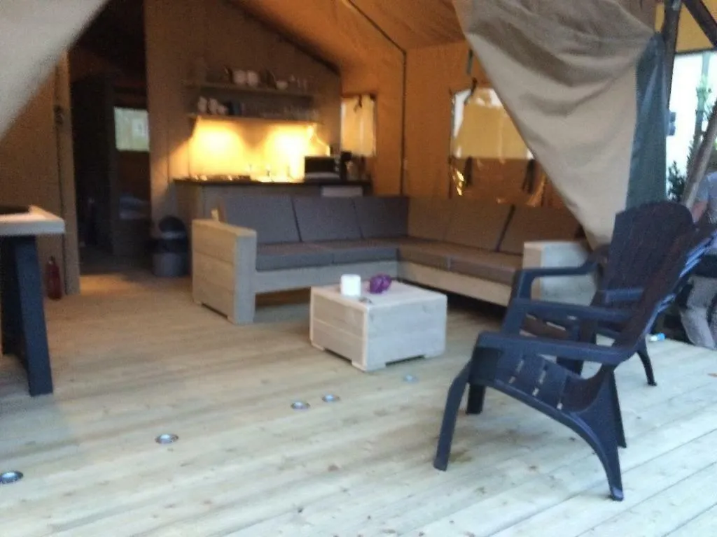 Safari Lodge Luxe Julietta 3 ヴィアレッジョ イタリア